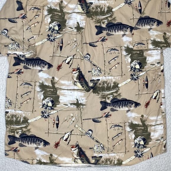 North River Outfitters Fishing AOP Short Sleeve Button Down Shirt: Size Large - Picture 8 of 9